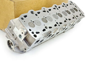 Nová hlava motora VW Crafter 2.5 tdi 076103351E