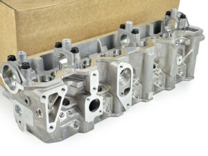 Nová hlava motora VW Crafter 2.5 tdi 076103351E