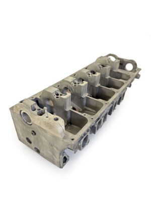 Repasovaná hlava motora Volkswagen T5 2.5 tdi R070103373C